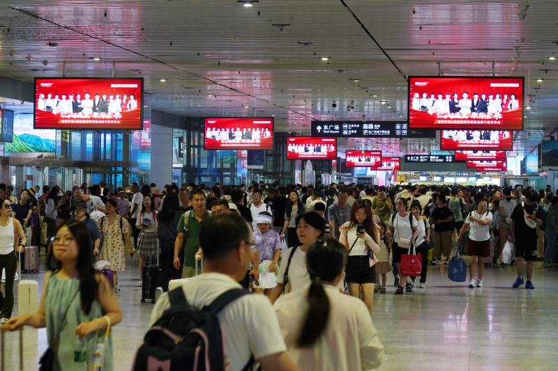 青岛北站广告屏