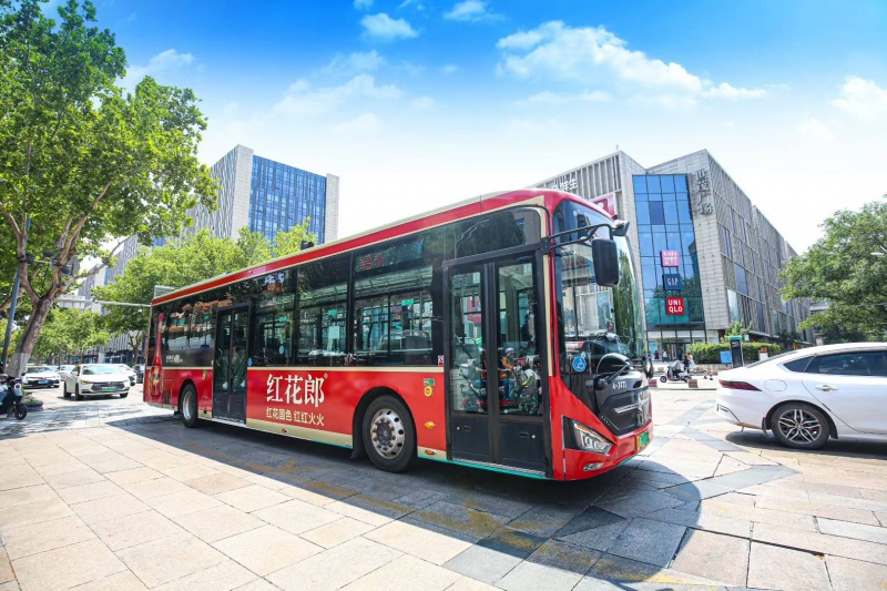 济南公交车体广告红花郎广告
